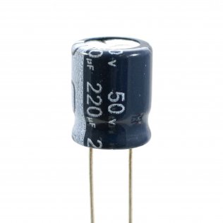 Condensatore Elettrolitico 220uF 50 Volt 105°C Jianghai 10x12,5 Nastrato