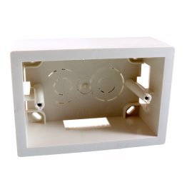 FM25003B 3-module white wall box with 83.5mm center distance